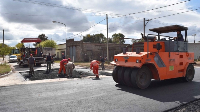 Lanzan un nuevo plan de asfalto de 30 cuadras en Laprida