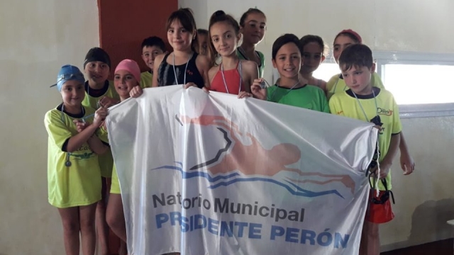 El espacio municipal de natación compitió en La Madrid